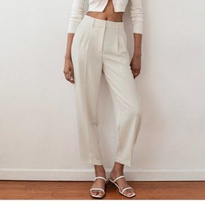 Aritzia Wilfred Carrot Pant